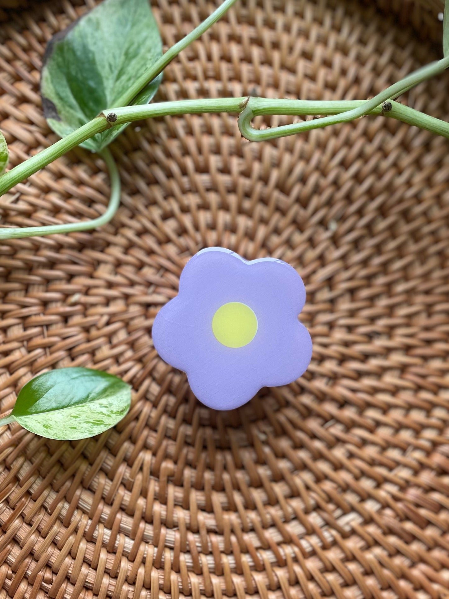 Daisy Phone & Kindle Grip